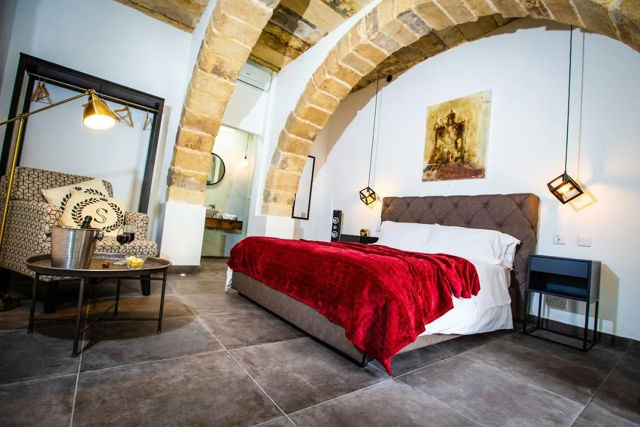 Pjazza Suites Boutique Hotel by CX Collection Siggiewi Maison d'hôtes